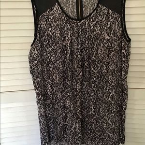 Sleeveless blouse